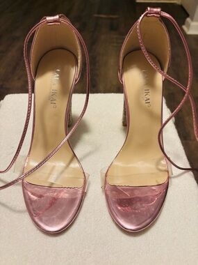 Brand New Eye-Catching Heels By LALA AKAI - Heel 4.5 Inches -  Size 8.5 - Box 1C